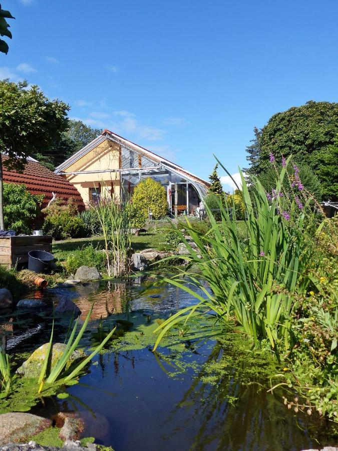 "Balmgarten" Im Naturpark Usedom, Bio Solarhaus Mit Grossem Garten Bagian luar foto