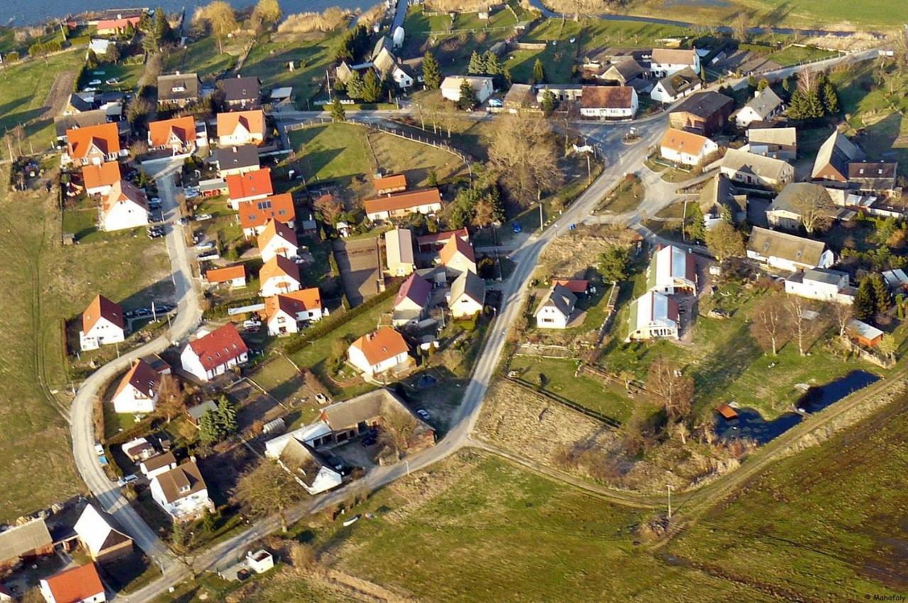 "Balmgarten" Im Naturpark Usedom, Bio Solarhaus Mit Grossem Garten Bagian luar foto